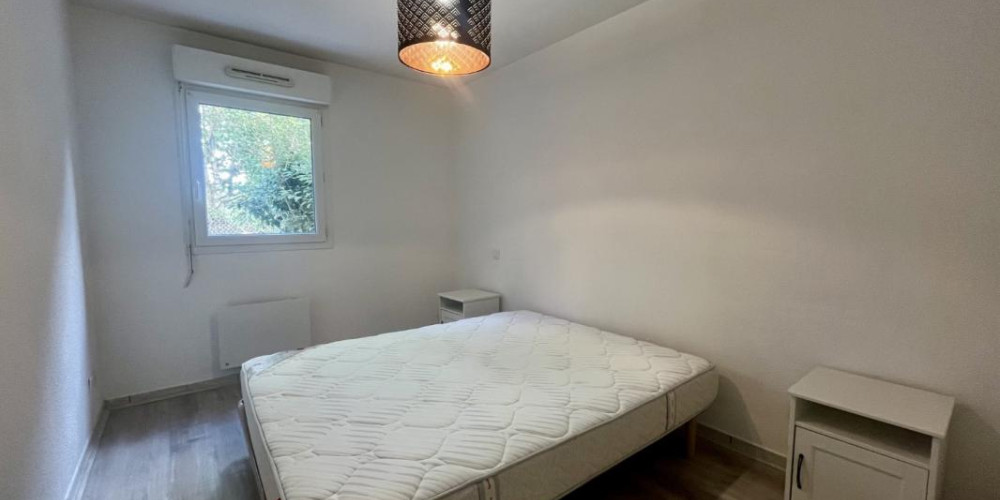 appartement à ST PIERRE DU MONT (40280)