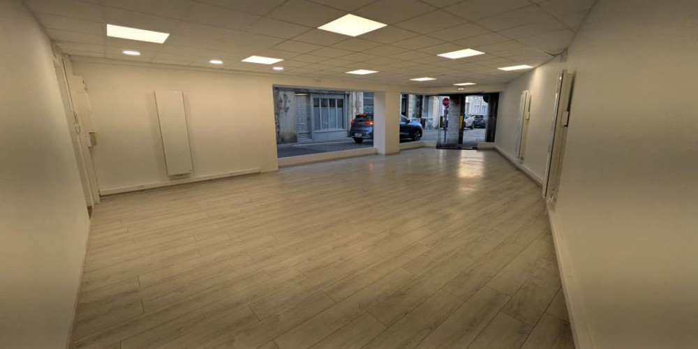 local commercial à ST SEVER (40500)