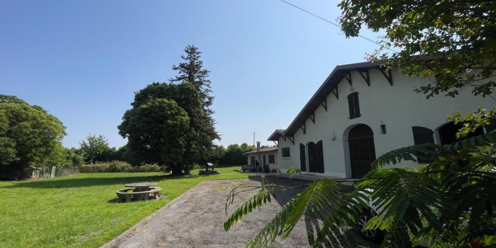 maison à SAUGNAC ET CAMBRAN (40180)