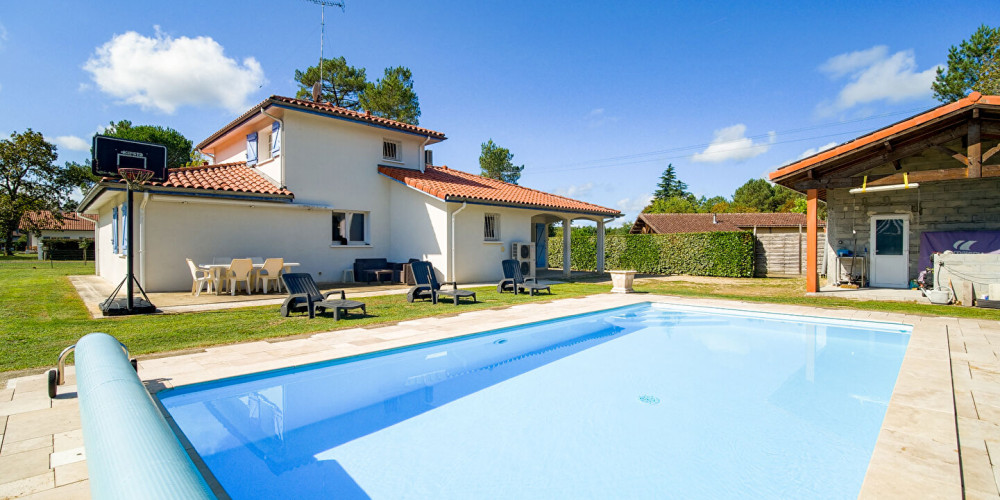 maison à ESCOURCE (40210)
