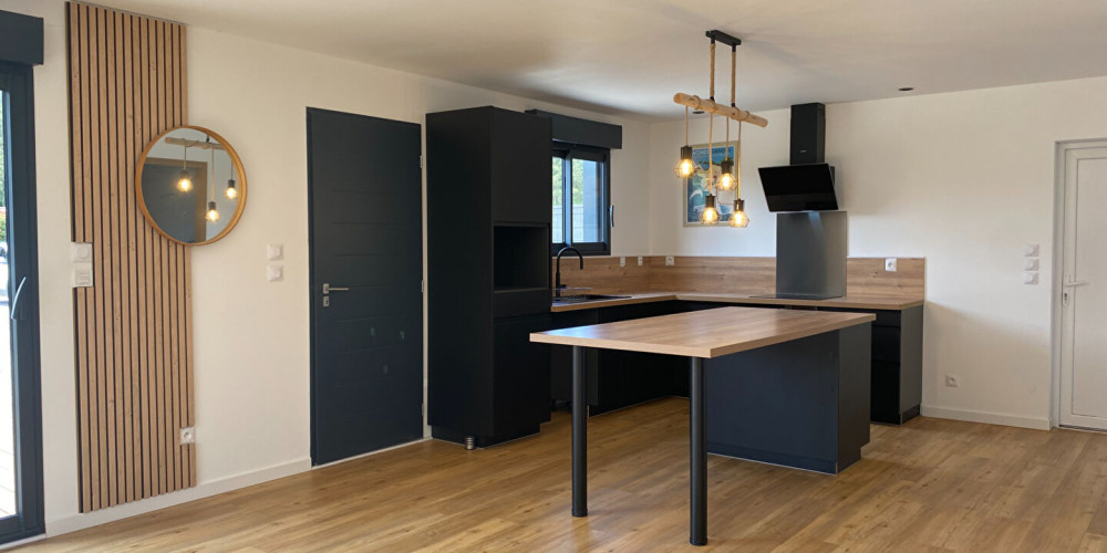 maison à ST JEAN DE LIER (40380)