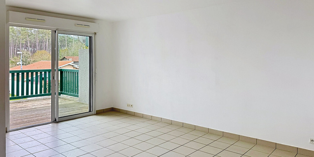 appartement à BIAS (40170)