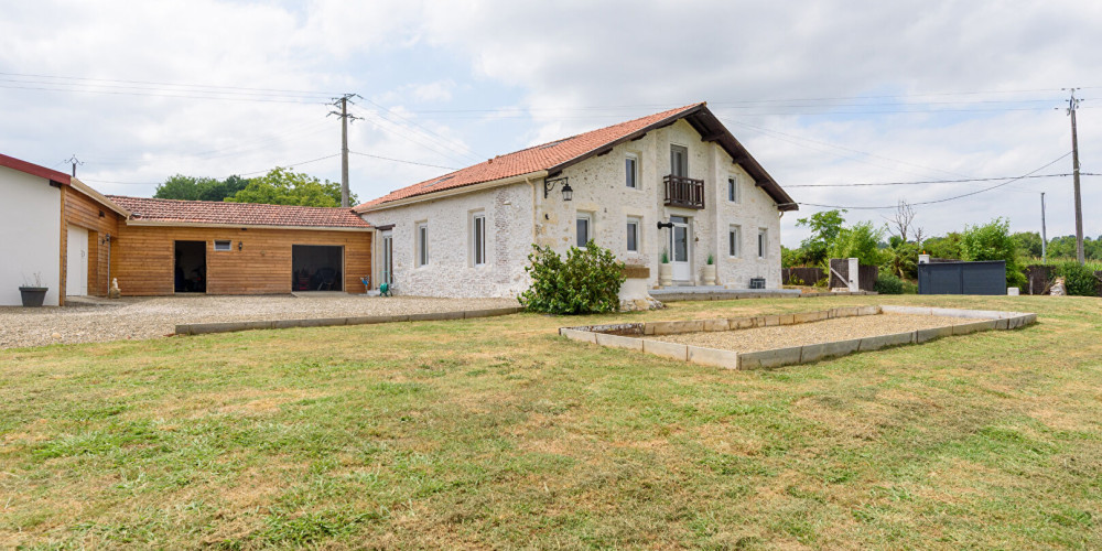 maison à ST SEVER (40500)