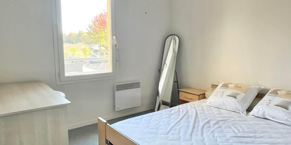 appartement à ST PIERRE DU MONT (40280)