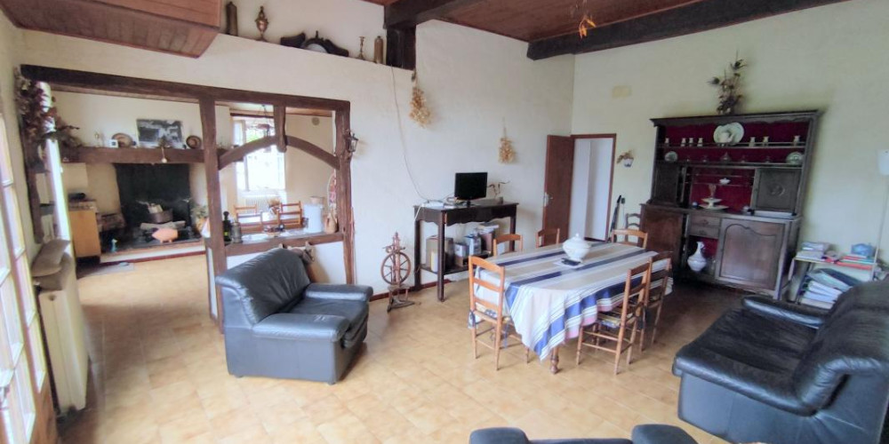 maison à POMAREZ (40360)