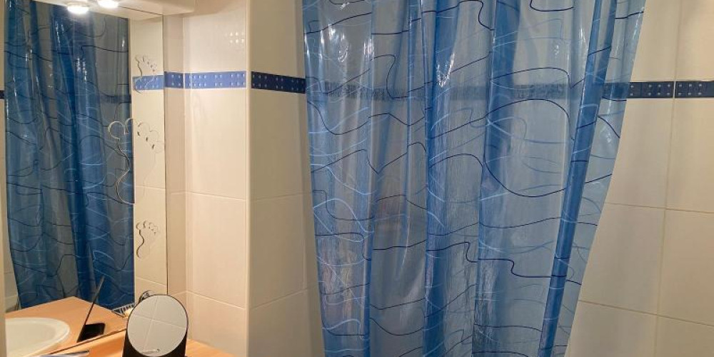 appartement à ST PIERRE DU MONT (40280)