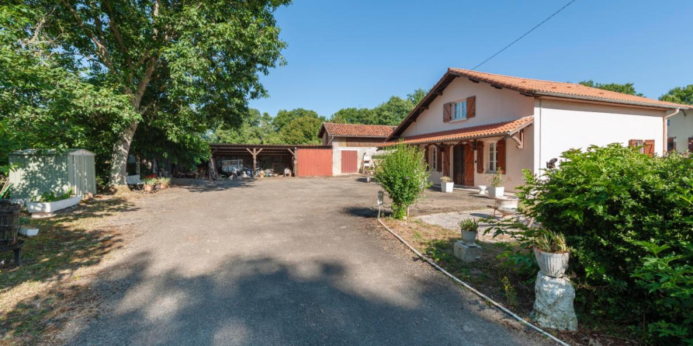 maison à VILLENEUVE DE MARSAN (40190)