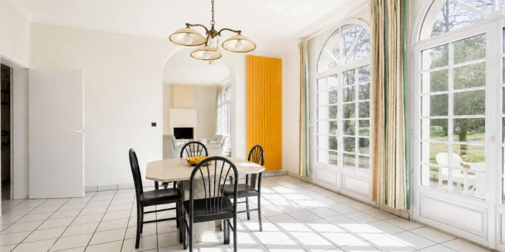 maison à ST PIERRE DU MONT (40280)