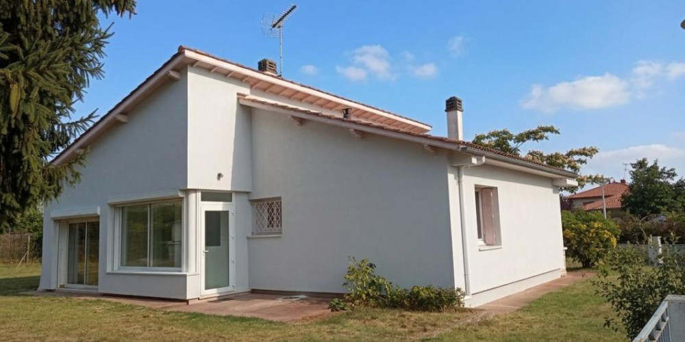 maison à ST PIERRE DU MONT (40280)