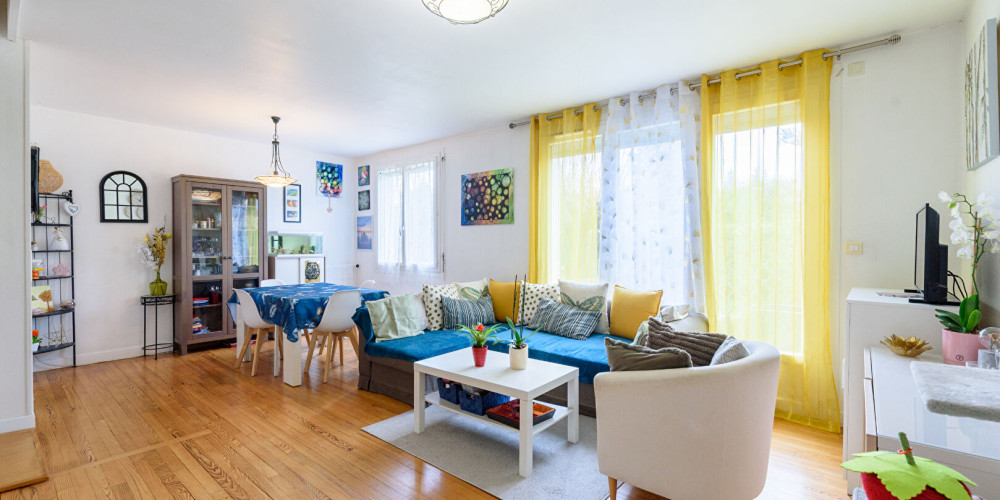 maison à ST PIERRE DU MONT (40280)