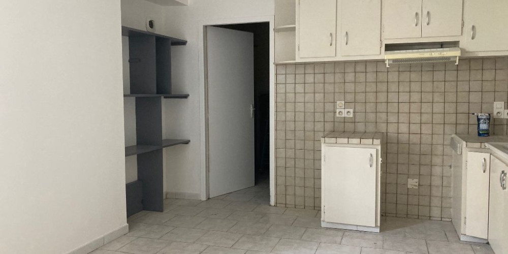 appartement à AMOU (40330)