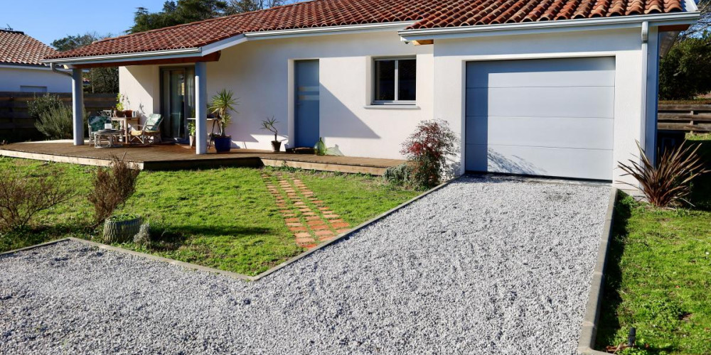 maison à AZUR (40140)