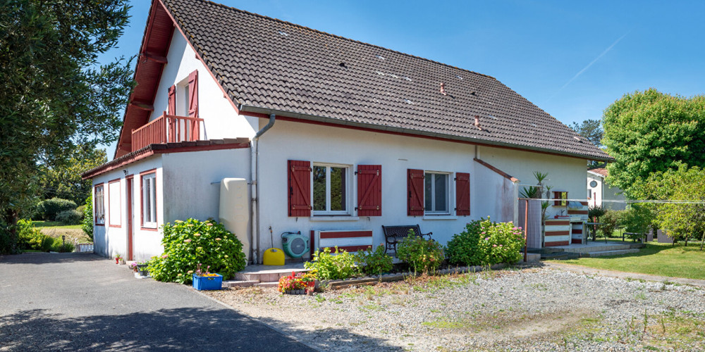 maison à AMOU (40330)