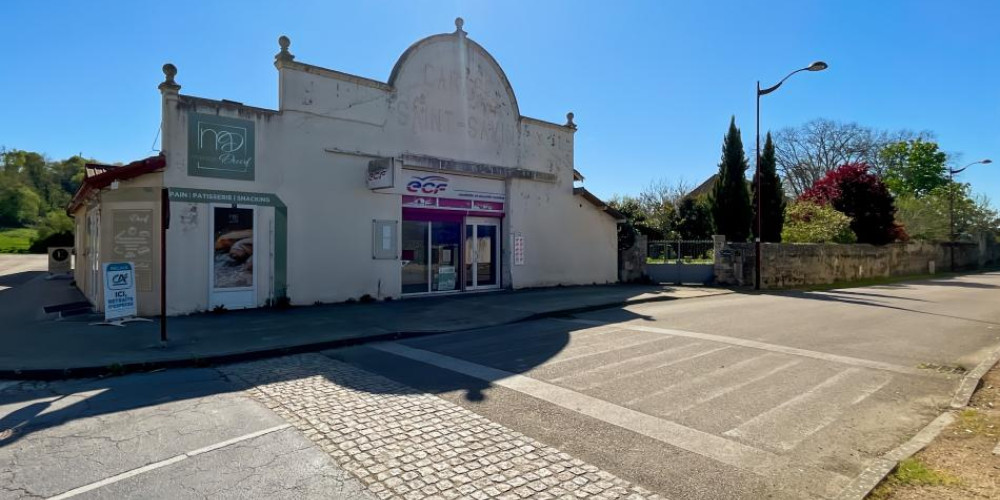 local commercial à LARRIVIERE ST SAVIN (40270)
