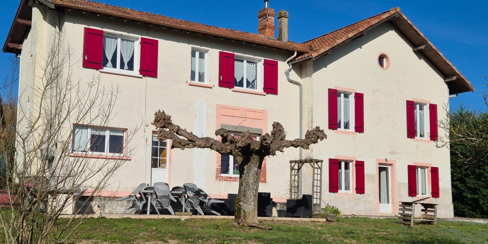 maison à MONTSOUE (40500)