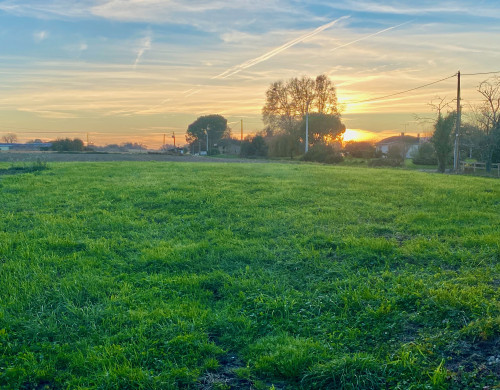 terrain  HAGETMAU