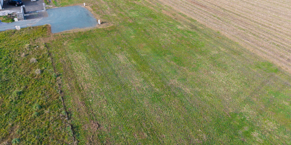 terrain à ST MARTIN DE HINX (40390)
