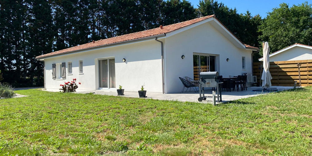 maison à ST YAGUEN (40400)
