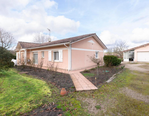 maison  UCHACQ ET PARENTIS