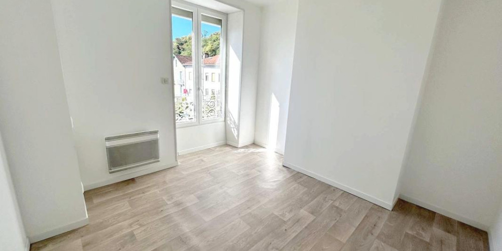 appartement à PEYREHORADE (40300)