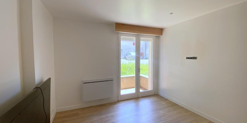 appartement à POMAREZ (40360)