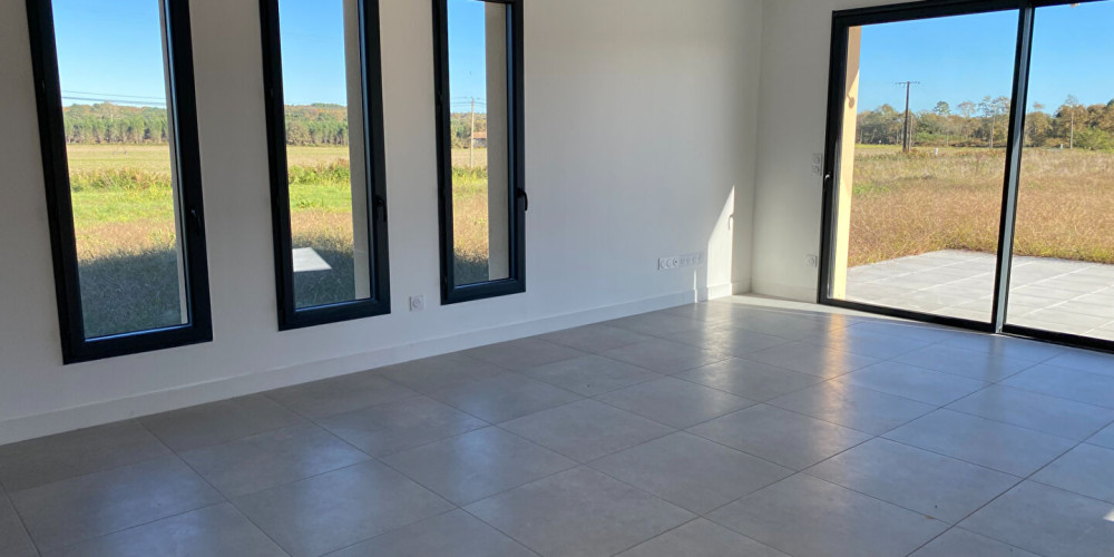 maison à VILLENAVE (40110)