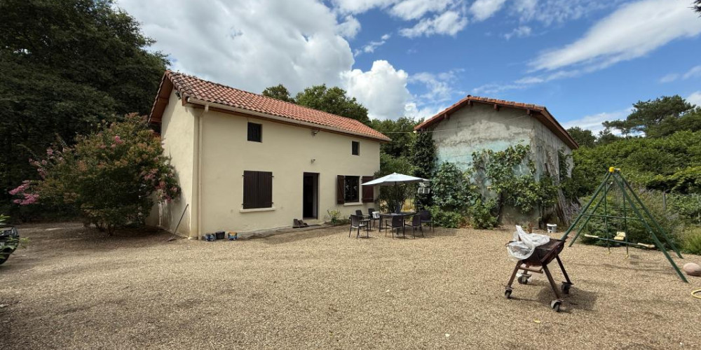 maison à LACQUY (40120)