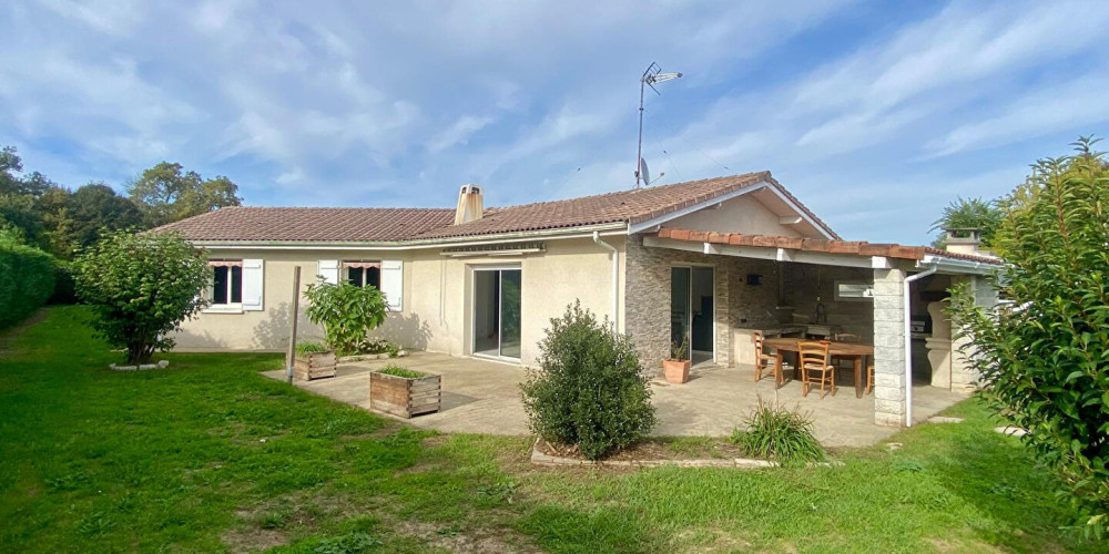 maison à MAILLERES (40120)