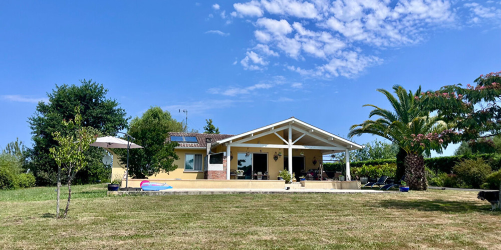maison à PEY (40300)