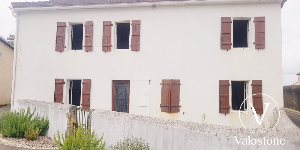 maison à URGONS (40320)