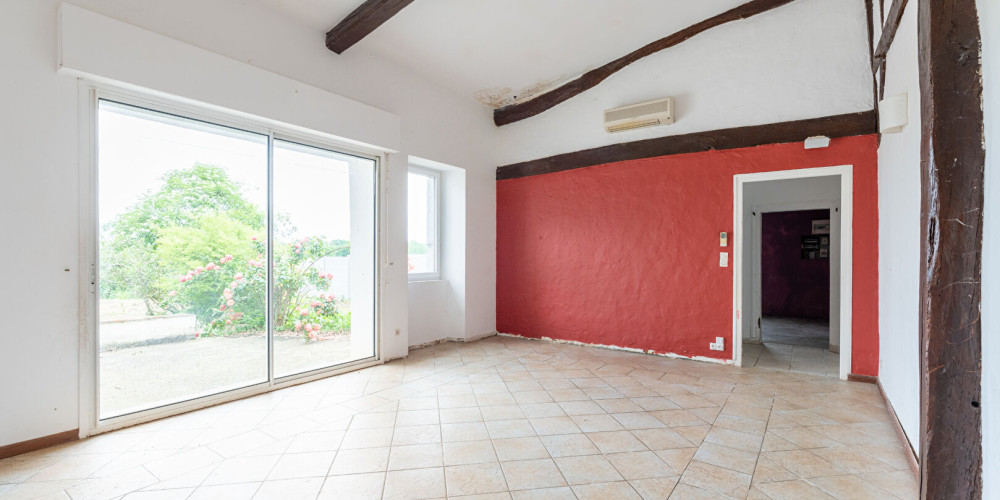 maison à AMOU (40330)