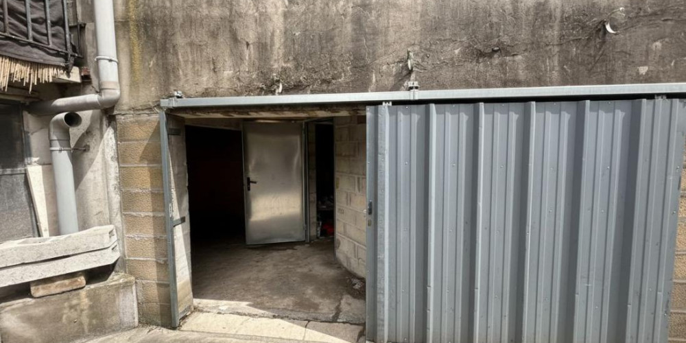 parking à DAX (40100)