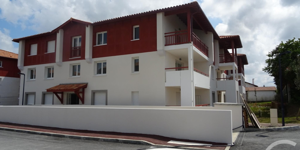 parking à ONDRES (40440)