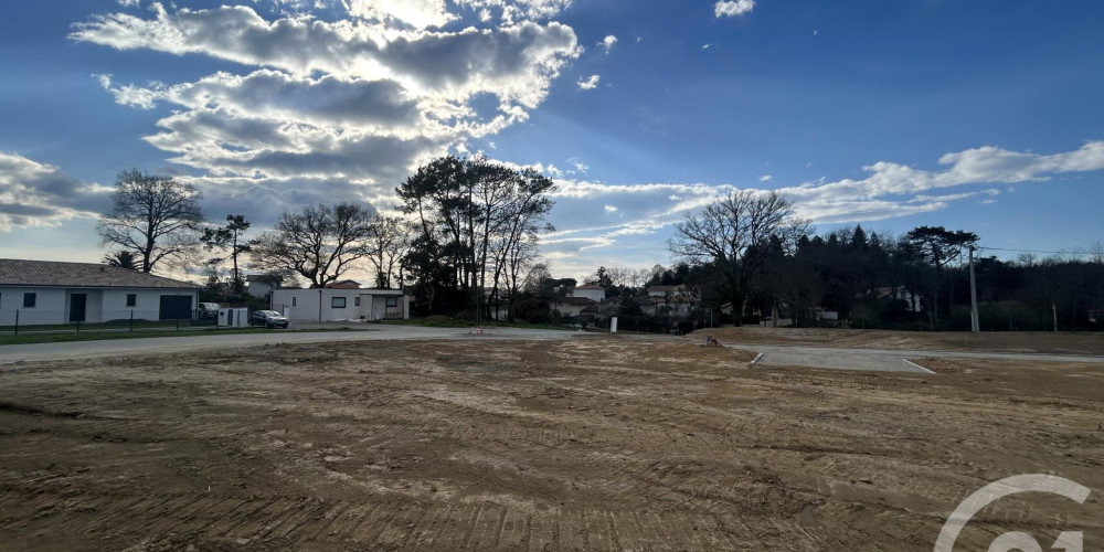 terrain à ONDRES (40440)