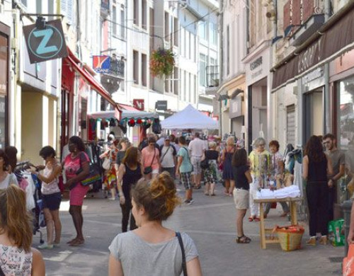 local commercial  DAX