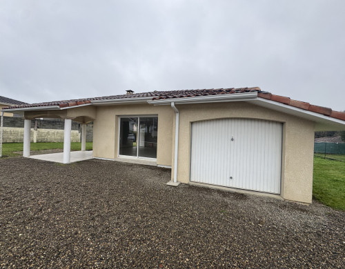 maison  ST PIERRE DU MONT