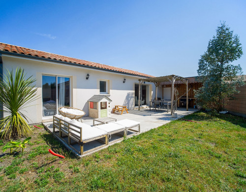 maison  PARENTIS EN BORN