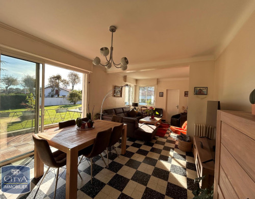 maison  ST PIERRE DU MONT