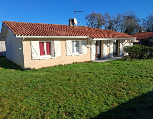 maison  ST PIERRE DU MONT